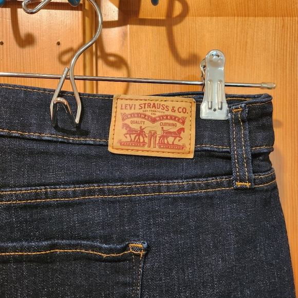 Levi's mid-length classic denim jean shorts plus size 22 - Picture 7 of 12